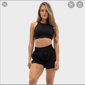 Balance Breeze Short - high waist athletic